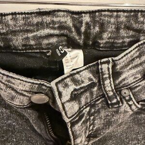H&m Women’s  Acid Wash Jeans (c)